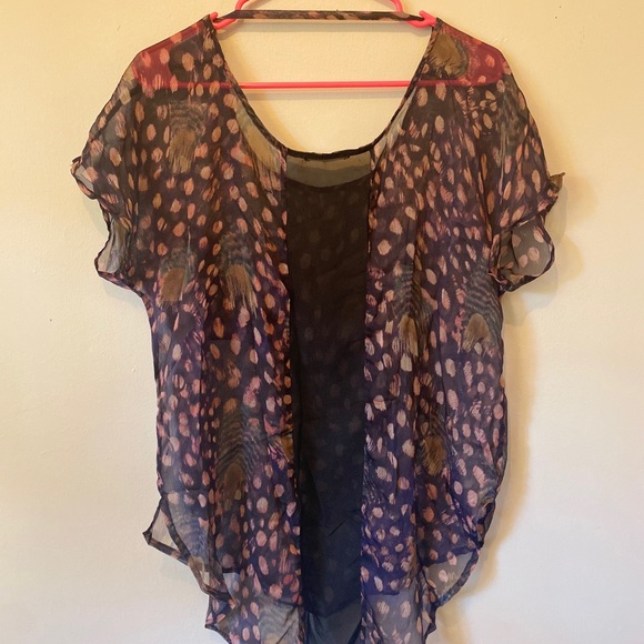 Lush High Low Sheer Blouse - Picture 3 of 3